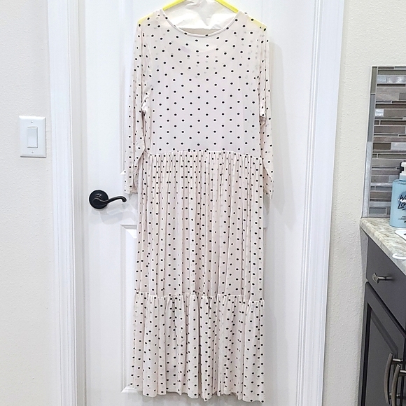 Worn 1x Torrid Ivory Polka Dot Mesh Tiered Ruffle Midi Dress - Picture 4 of 8